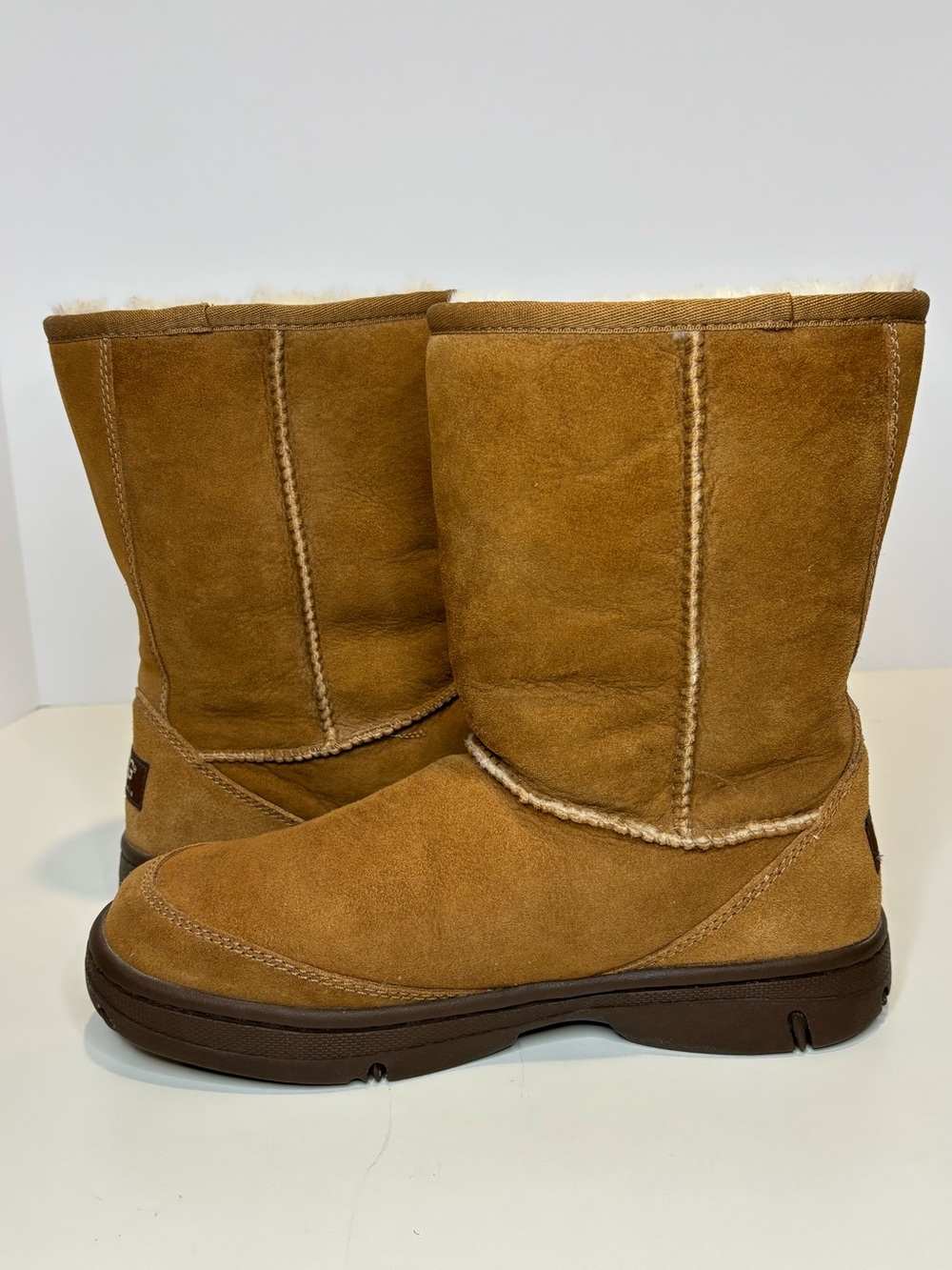 UGG Chestnut Brown Classic Shearling-Lined Suede Boots - Picture 8 of 12